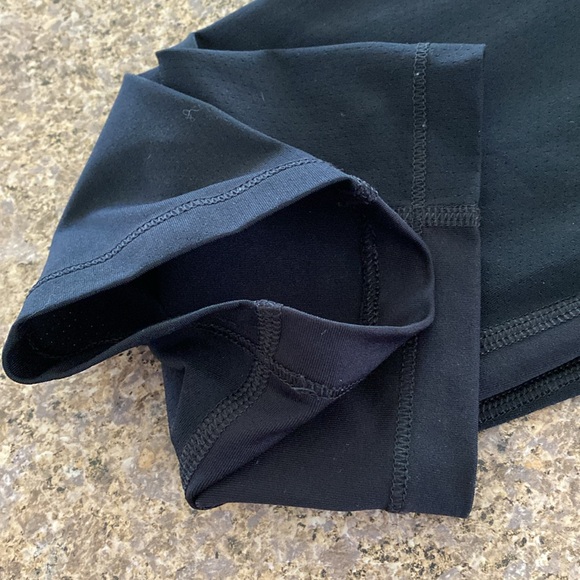 Nike Black Active Capri Crop Leggings Tights Medium - Picture 14 of 15